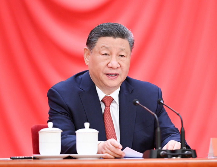 慶祝中華全國(guó)總工會(huì)成立100周年暨全國(guó)勞動(dòng)模范和先進(jìn)工作者表彰大會(huì)隆重舉行 習(xí)近平發(fā)表重要講話(huà)